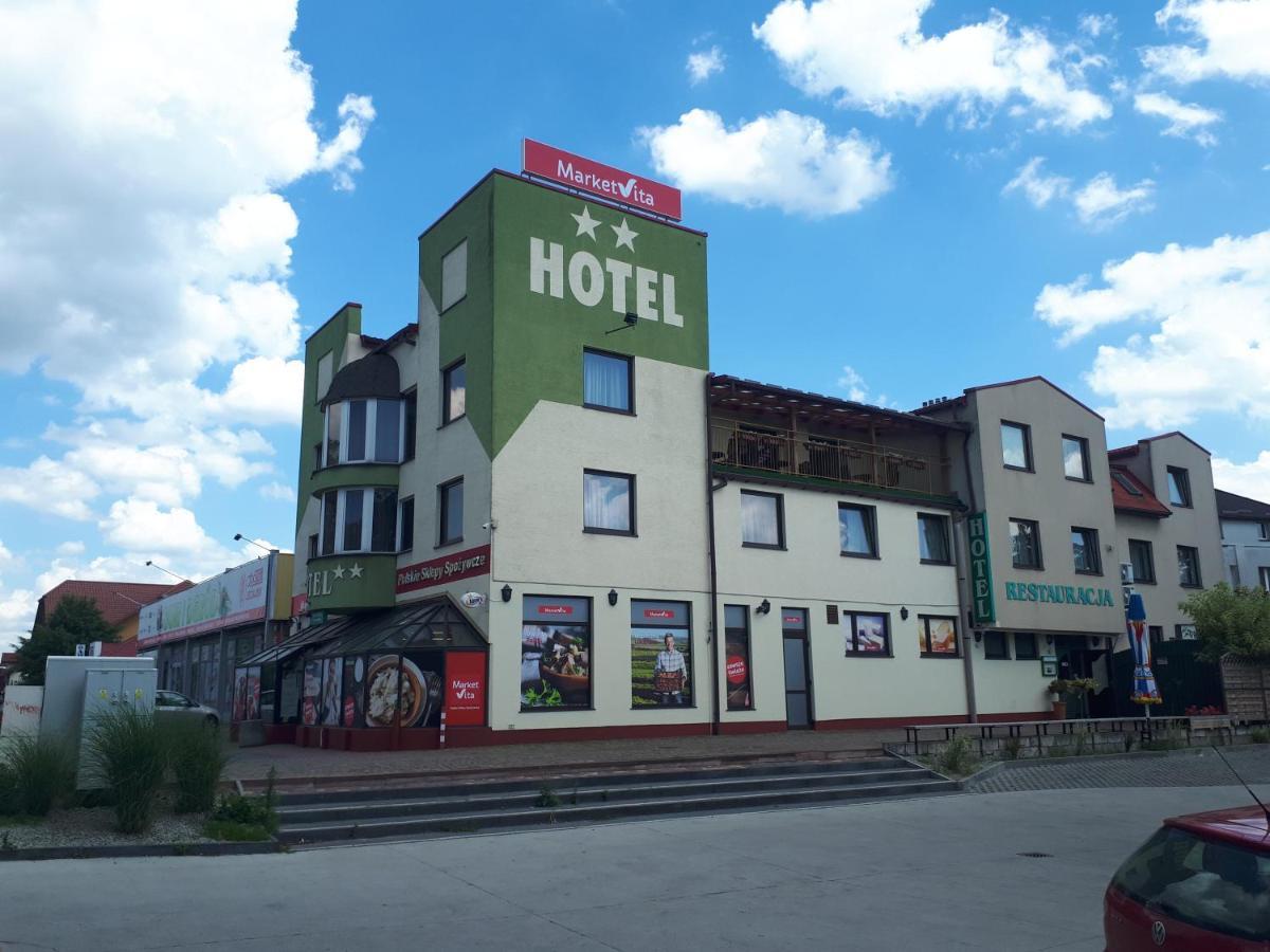 Hotel U Zygmuntow Лежайск Экстерьер фото
